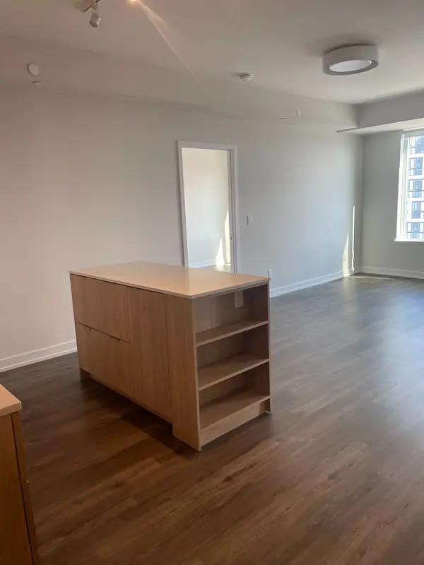 25 Nicholas AVE #1305, Toronto C08, ON M5A 0M9