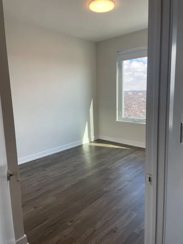 25 Nicholas AVE #1305, Toronto C08, ON M5A 0M9