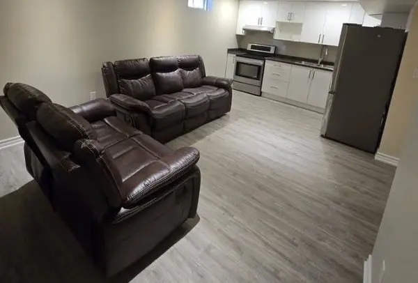 29 Freer CRES, Ajax, ON L1T 4N5