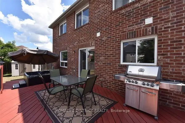 29 Freer CRES, Ajax, ON L1T 4N5