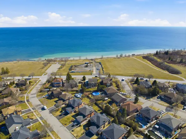 88 Lake Driveway N/A W, Ajax, ON L1S 4T2