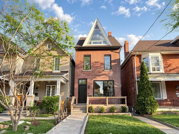 149 Victor AVE, Toronto E01, ON M4K 1A9