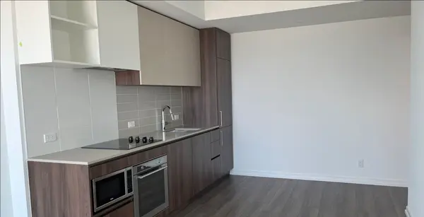 1000 Portage Pkwy #4315, Vaughan, ON L4K 0L1