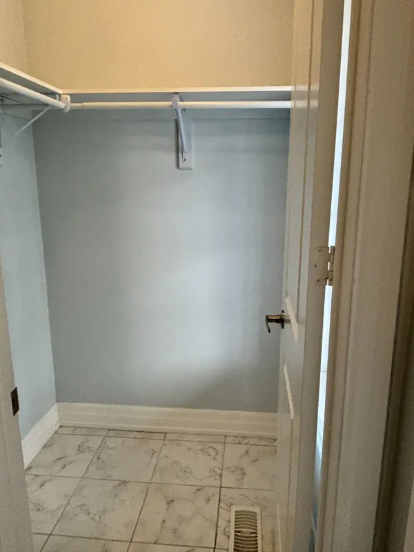 4 Snap Dragon TRL, East Gwillimbury, ON L9N 0S9