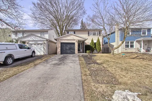 388 Terry DR, Newmarket, ON L3Y 5E7
