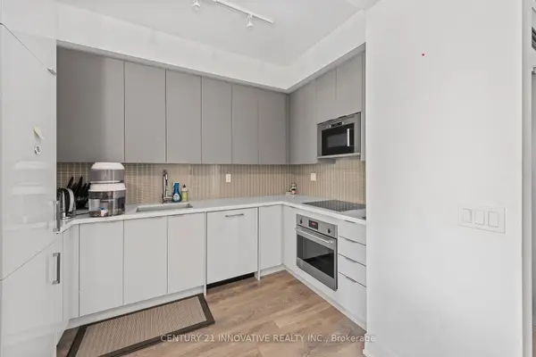 2908 7 HWY #2504, Vaughan, ON L4K 0K5