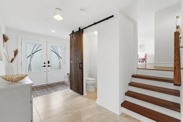 65 Mark ST, Aurora, ON L4G 3J4