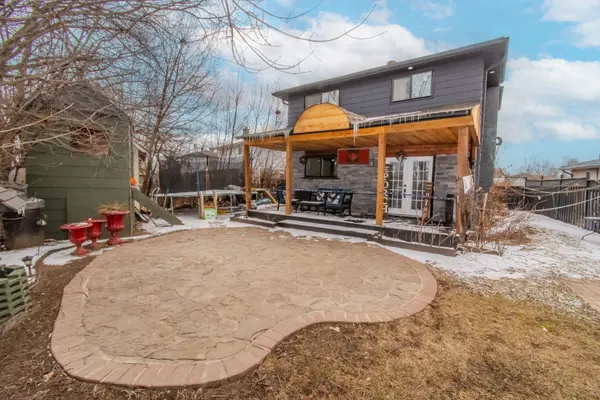 73 College CRES, Barrie, ON L4M 2W5