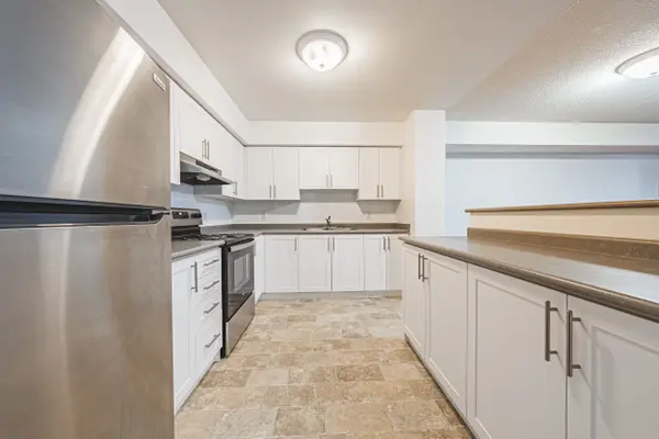 320 Emms DR #B03, Barrie, ON L4N 0L2