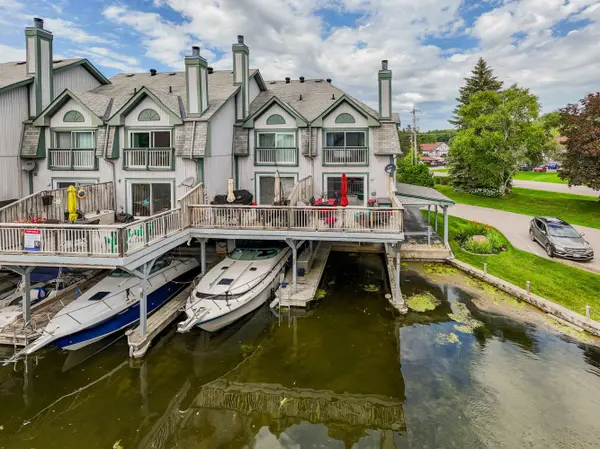 24 Laguna Pkwy #7, Ramara, ON L0K 1B0