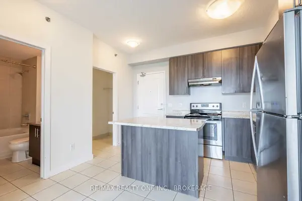 2486 Old Bronte RD #615, Oakville, ON L6M 4J2