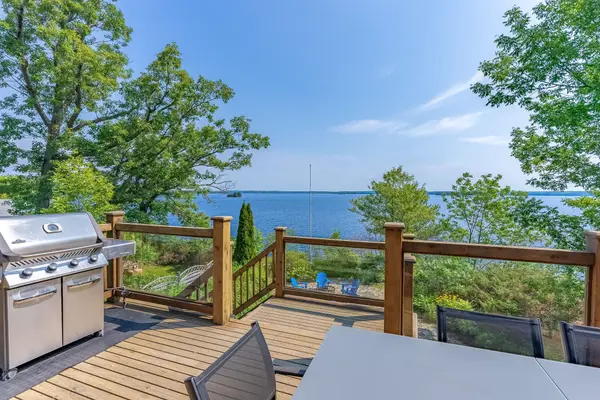 1016 Lawland Heights RD, Gravenhurst, ON P1P 1R2