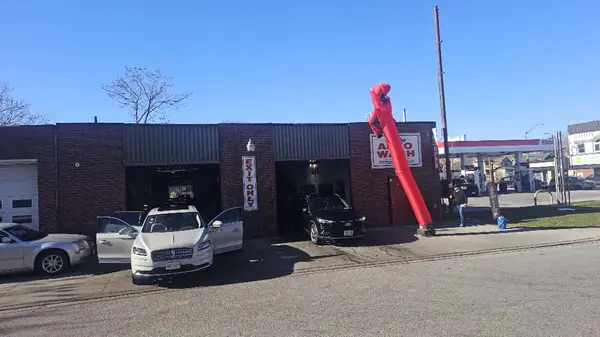 639 Langlois AVE, Windsor, ON N9A 2G5