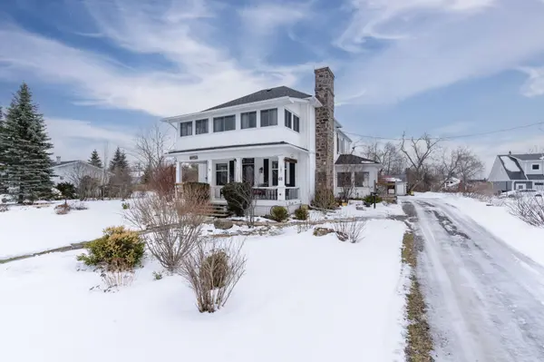 48 Dunn ST, Kawartha Lakes, ON K0M 1A0