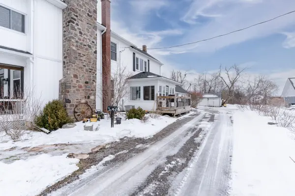 48 Dunn ST, Kawartha Lakes, ON K0M 1A0