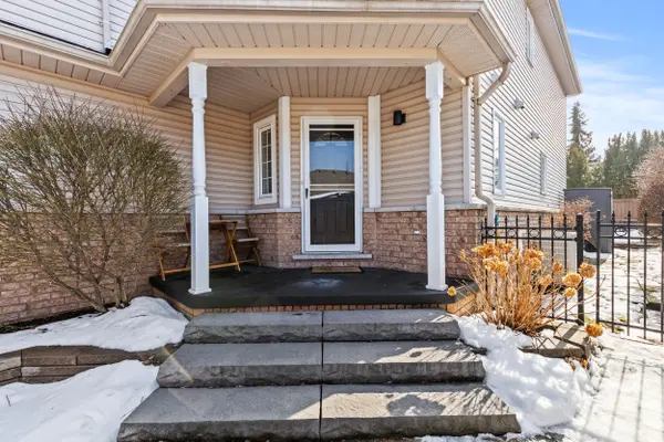 41 Griffith DR, Grimsby, ON L3M 5L2