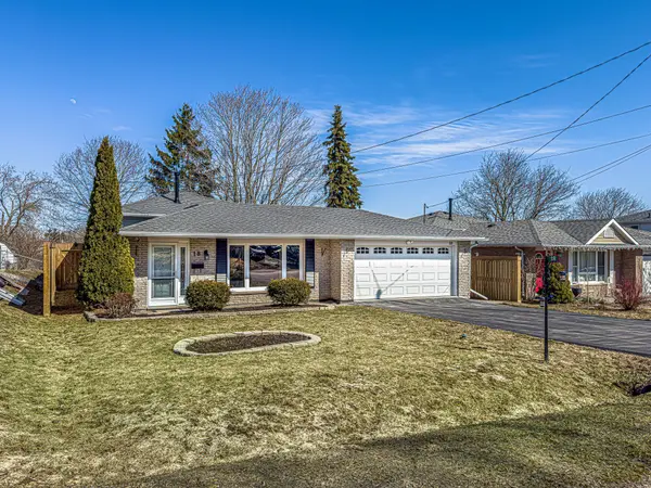 18 Mohawk DR, Kawartha Lakes, ON K9V 0J6