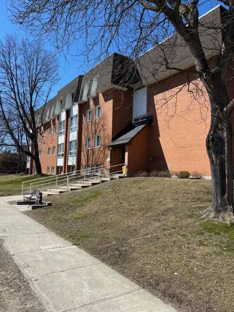 810 Kyle CT #G4, Brockville, ON K6V 6H6