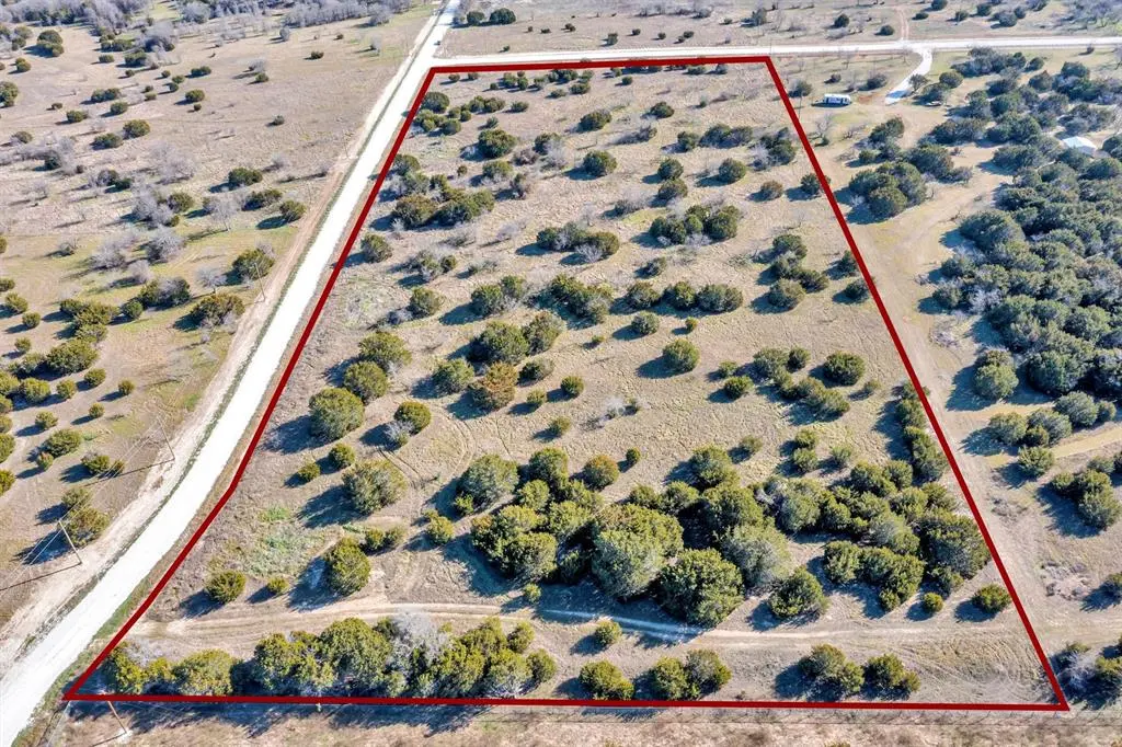 192 Private Road 197, Blum, TX 76627