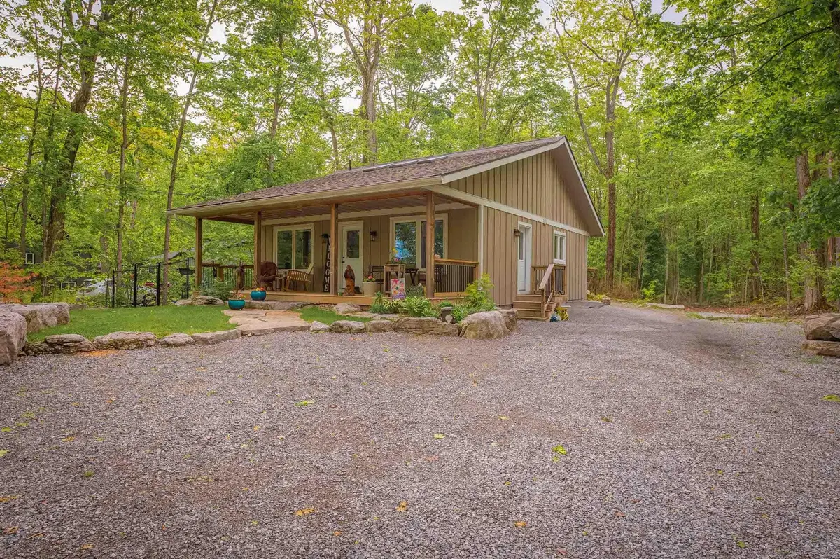 24 Ted's LN, Trent Lakes, ON K0L 1J0