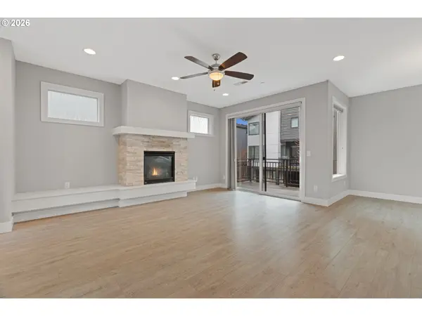 10415 SW 46TH PL #A, Portland, OR 97219