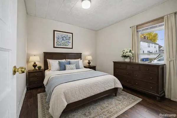 3868 Doremus ST, Hamtramck, MI 48212