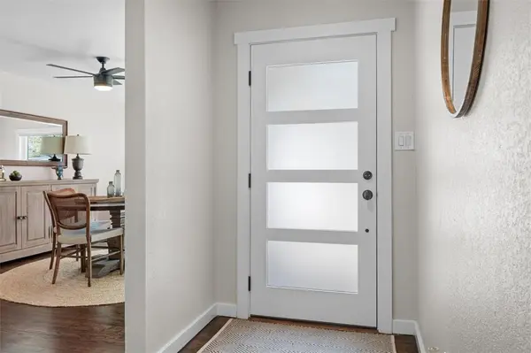 6341 Kenwick Avenue, Fort Worth, TX 76116