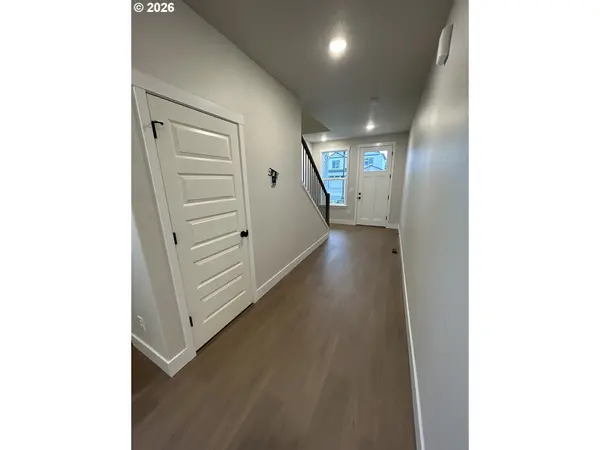 3438 SE 8th AVE, Battle Ground, WA 98604