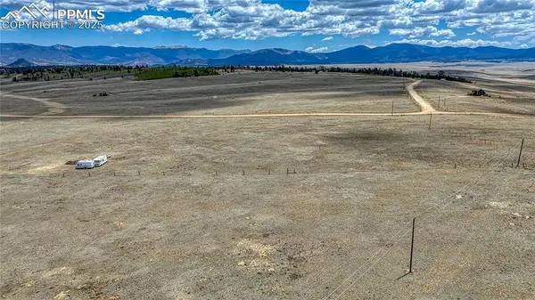 705 Rhyolite DR, Como, CO 80432