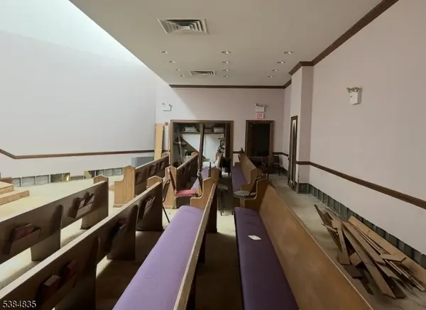 400 Dr Mlk Jr Blvd, East Orange City, NJ 07018