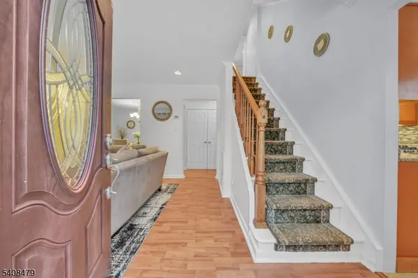 22 Woodlot Rd, Wayne Twp., NJ 07470