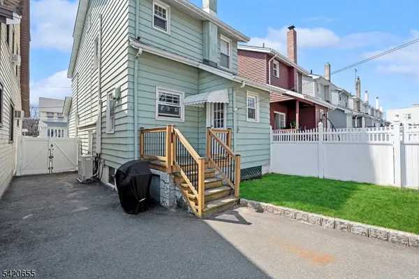 25 Shepherd Pl, Kearny Town, NJ 07032