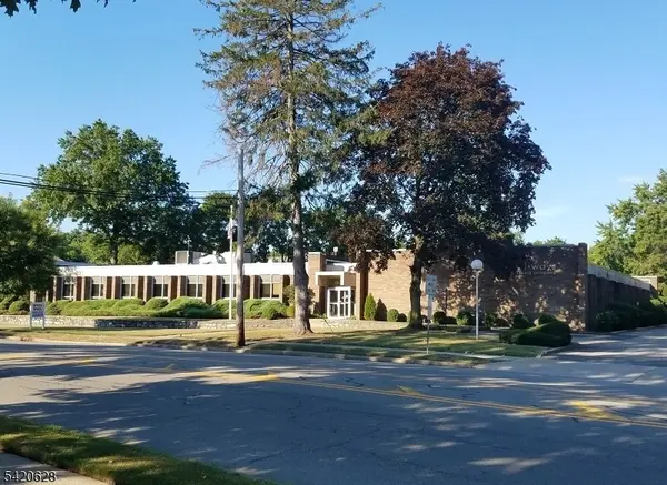 1442 Broad St, Bloomfield Twp., NJ 07003