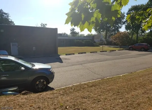 1442 Broad St, Bloomfield Twp., NJ 07003