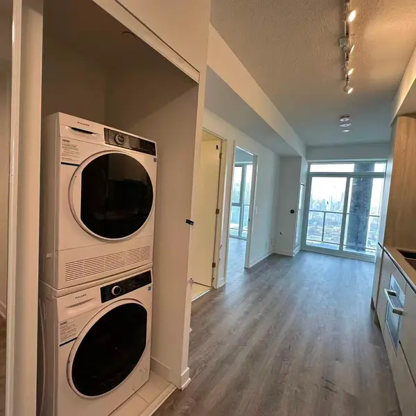 180 Front ST S #3815, Toronto C08, ON M5A 0K9