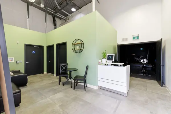 1472 Thornton RD N #B13, Oshawa, ON L1L 0P3