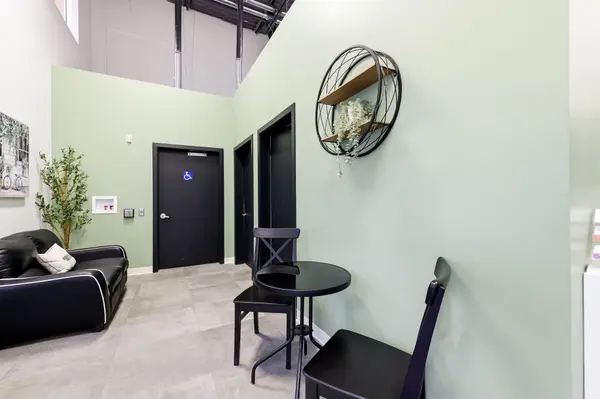 1472 Thornton RD N #B13, Oshawa, ON L1L 0P3