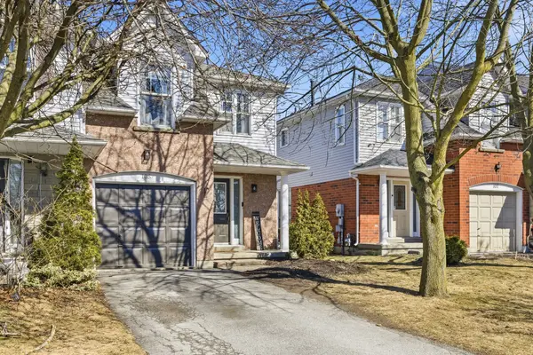 105 Brownstone CRES, Clarington, ON L1E 2Y2