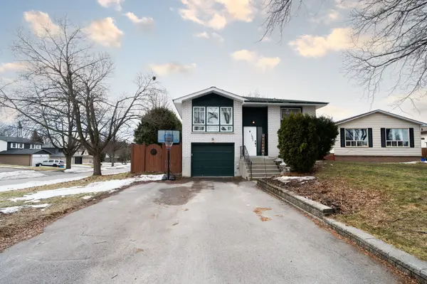 1007 Cardinal CT, Oshawa, ON L1G 6Y3