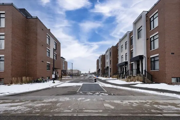 9560 Islington AVE #110, Vaughan, ON L4H 5E8