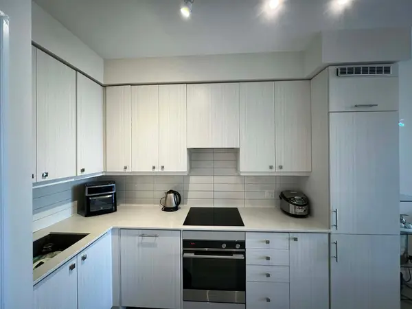 9085 Jane ST #221, Vaughan, ON L4K 0L8