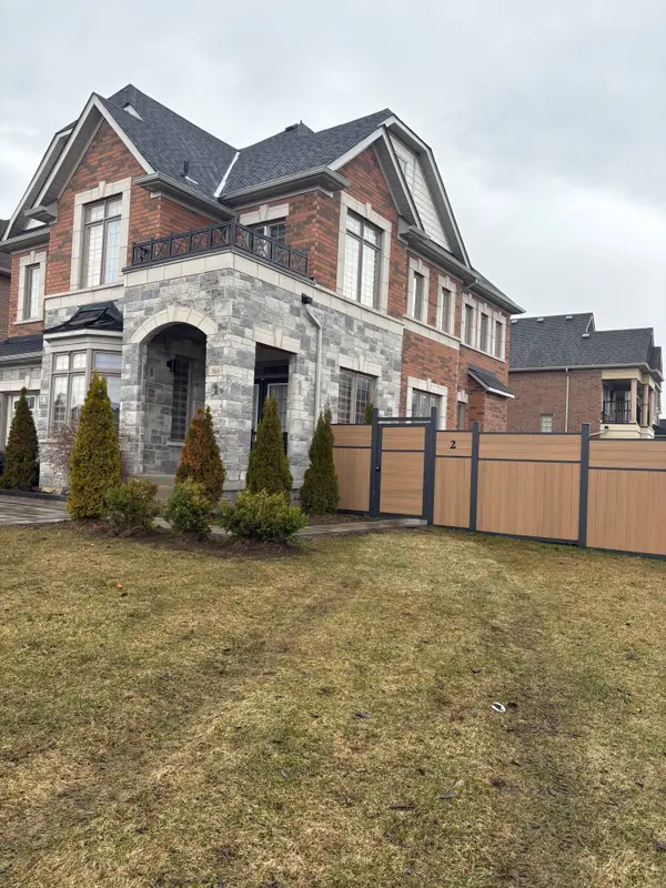 64 Charlotte Abby DR #Basement, East Gwillimbury, ON L9N 0S9