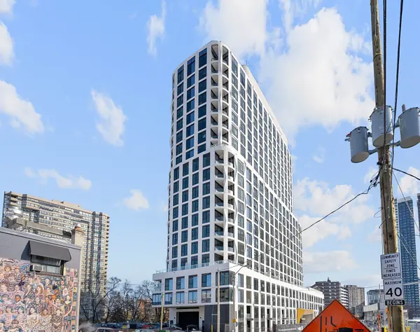 25 Cordova AVE #1406, Toronto W08, ON M9A 0E5