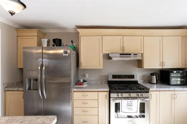 98 Haun RD, Fort Erie, ON L0S 1B0