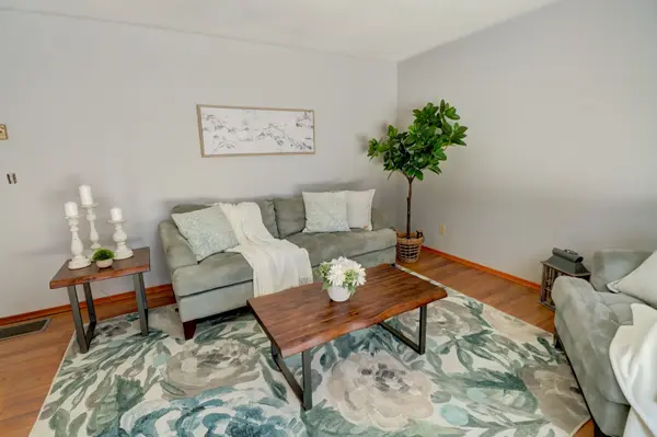 2 Quirt CRES, Sundridge, ON P0A 1Z0