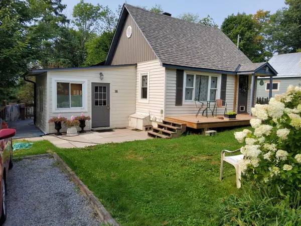 18 George ST, Huntsville, ON P1H 1T9