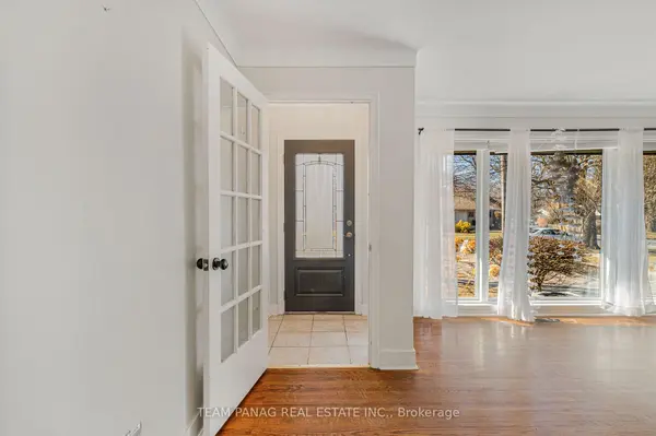 24 Brisbane GLN, St. Catharines, ON L2N 3K9