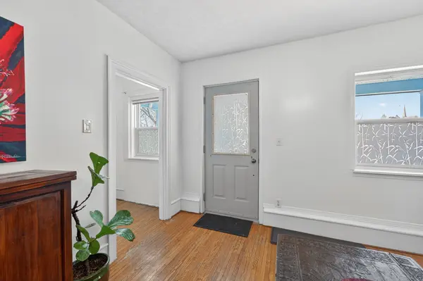 45 Main ST, Gananoque, ON K7G 2L8