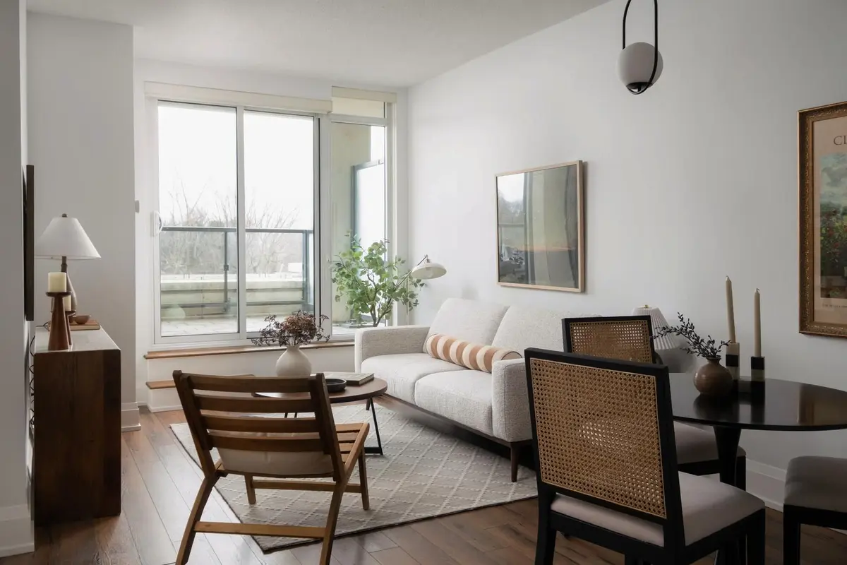 2 Old Mill DR #612, Toronto W01, ON M6S 0A2