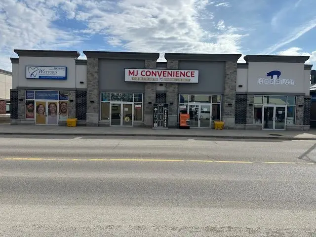 5274 Nauvoo RD, Warwick, ON N0M 2S0